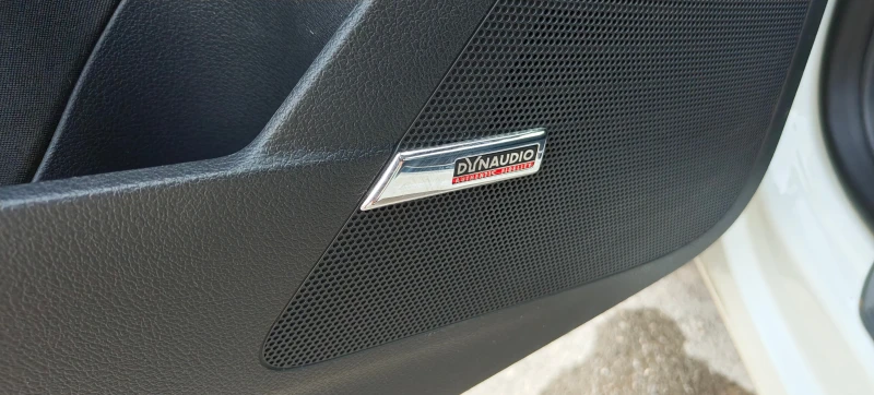 VW Tiguan 2.0TDI 177hp Cup 4Motion, снимка 11 - Автомобили и джипове - 51766484