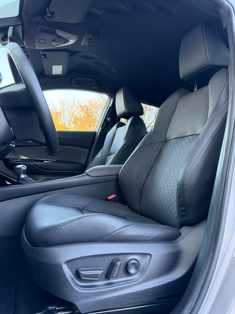 Toyota C-HR 2.0 Hybrid Classy, снимка 8 - Автомобили и джипове - 52379112