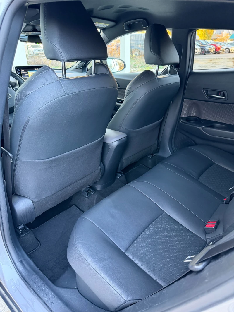 Toyota C-HR 2.0 Hybrid Classy, снимка 5 - Автомобили и джипове - 52379112