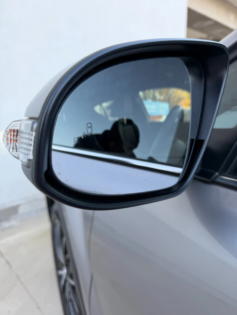 Toyota C-HR 2.0 Hybrid Classy, снимка 13 - Автомобили и джипове - 52379112