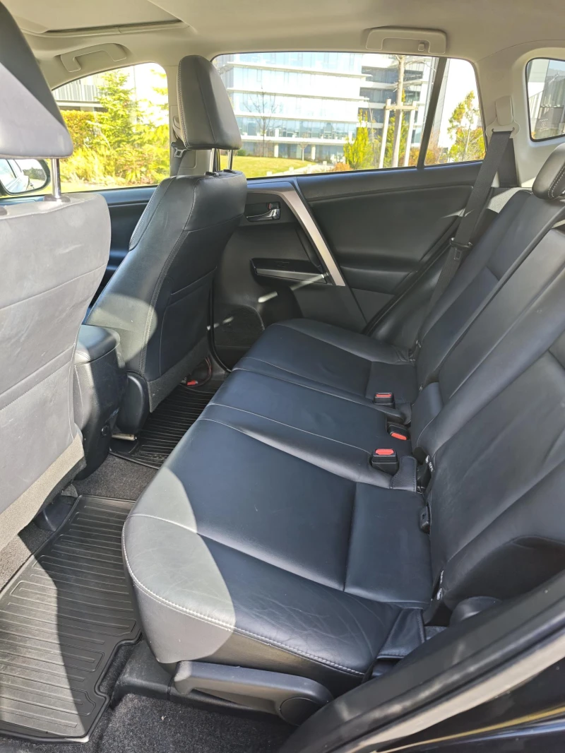 Toyota Rav4 * 2.0* 4x4 * VVT-i Luxury , снимка 7 - Автомобили и джипове - 52523563