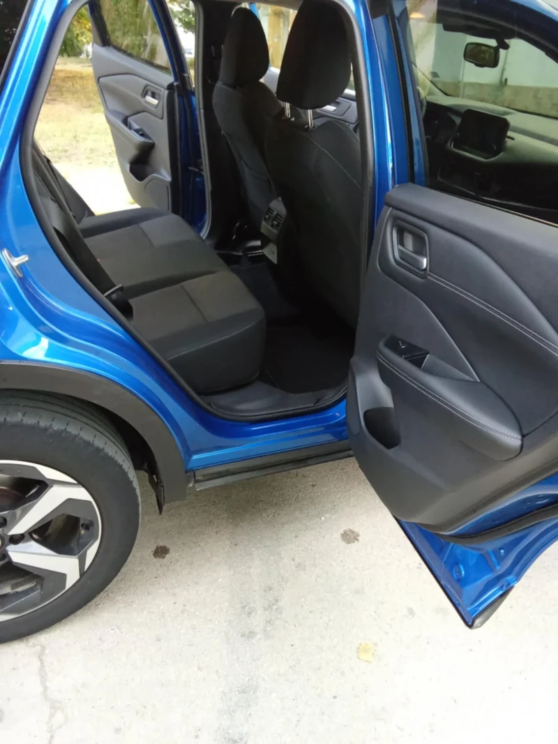 Nissan Qashqai Хибрит, снимка 9 - Автомобили и джипове - 52804188