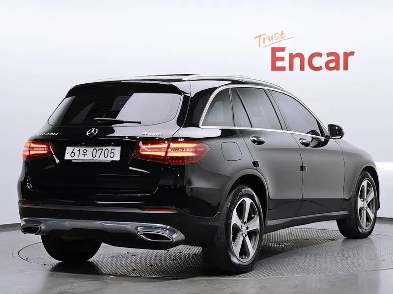 Mercedes-Benz GLC 220 4MATIC - САМО 30% АВАНС, снимка 2 - Автомобили и джипове - 56005607