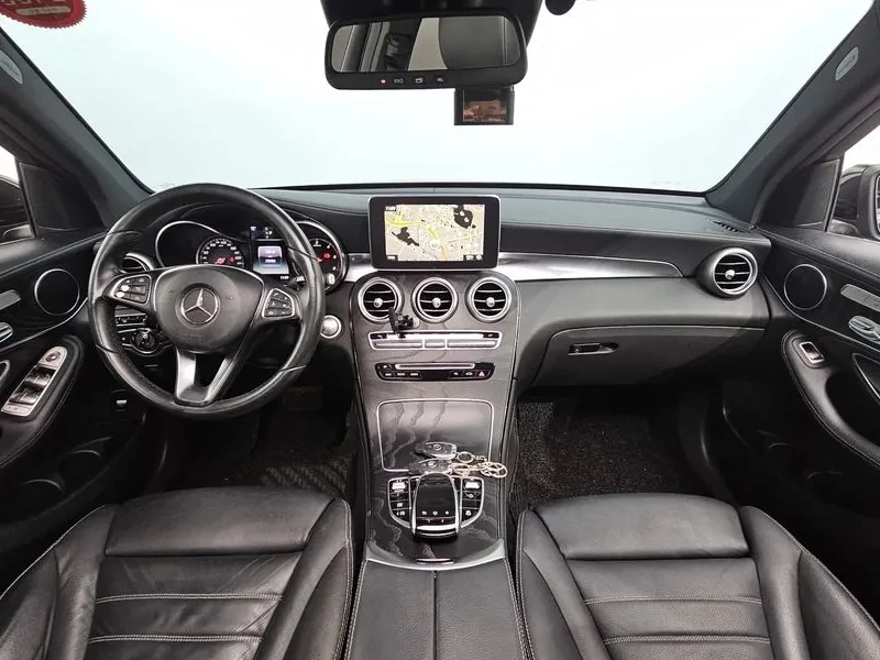 Mercedes-Benz GLC 220 4MATIC - САМО 30% АВАНС, снимка 7 - Автомобили и джипове - 56005607