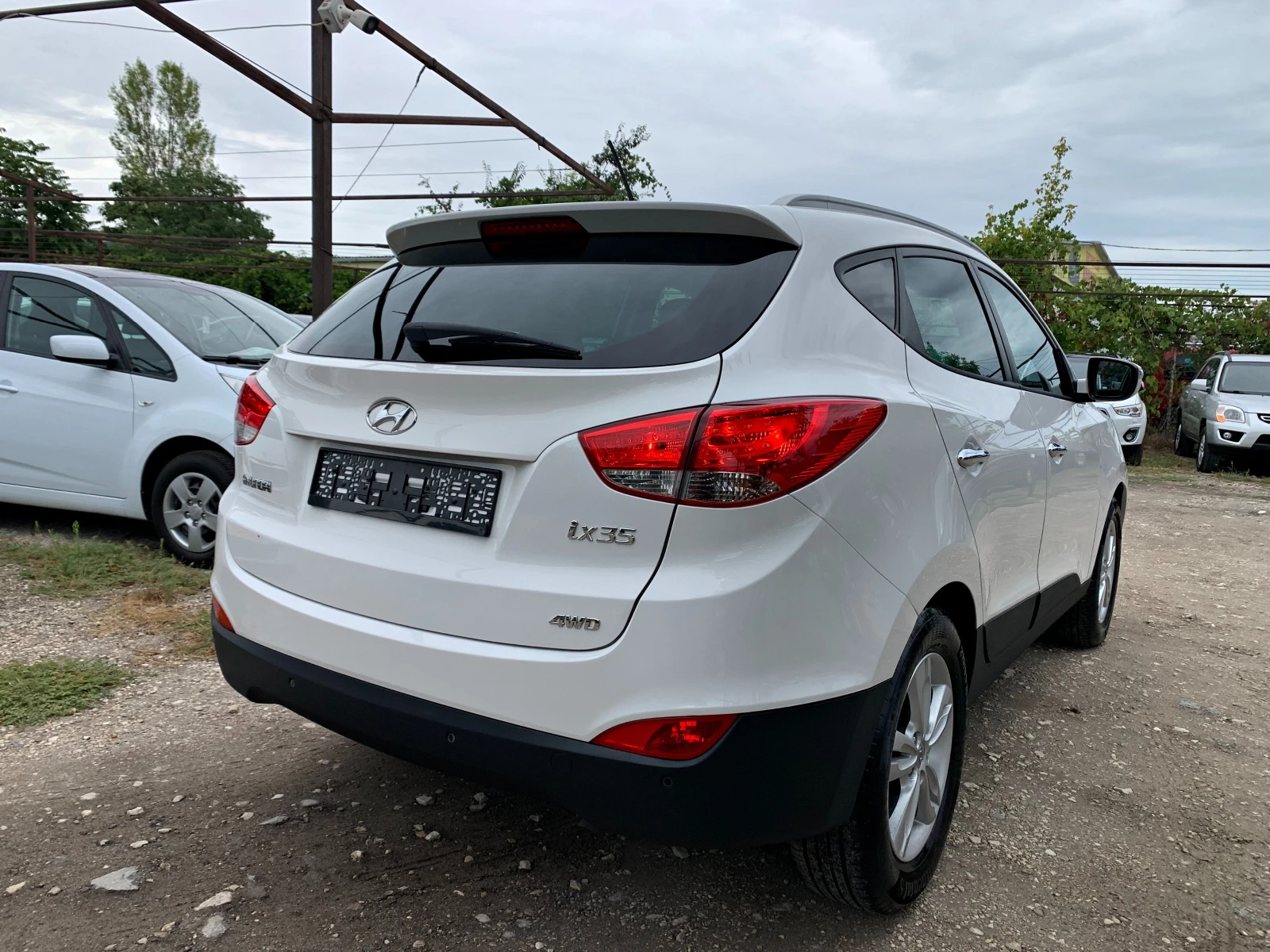 Hyundai IX35 2.0i 4x4 АВТОМАТ Г.ИНЖЕКЦИОН - изображение 4