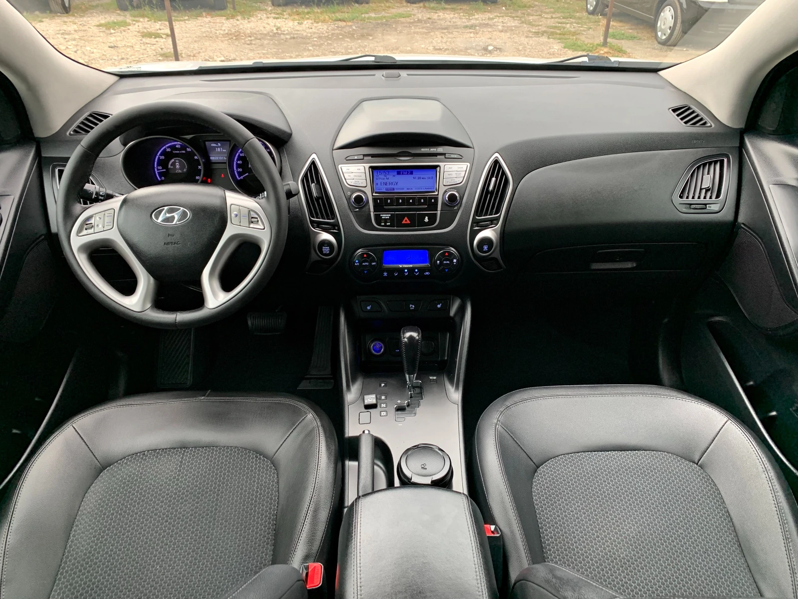 Hyundai IX35 2.0i 4x4 АВТОМАТ Г.ИНЖЕКЦИОН - изображение 9