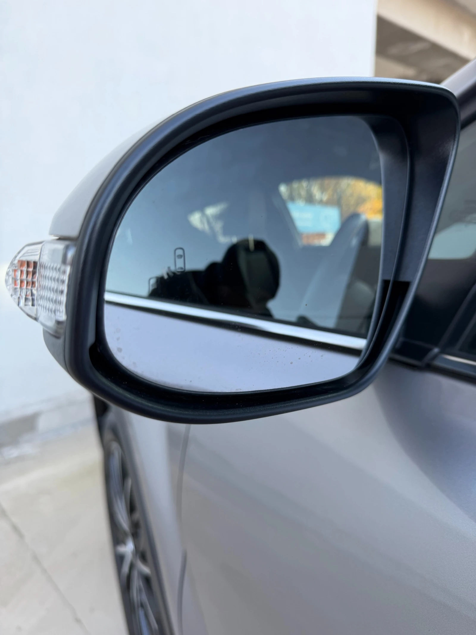 Toyota C-HR 2.0 Hybrid Classy | Mobile.bg   13