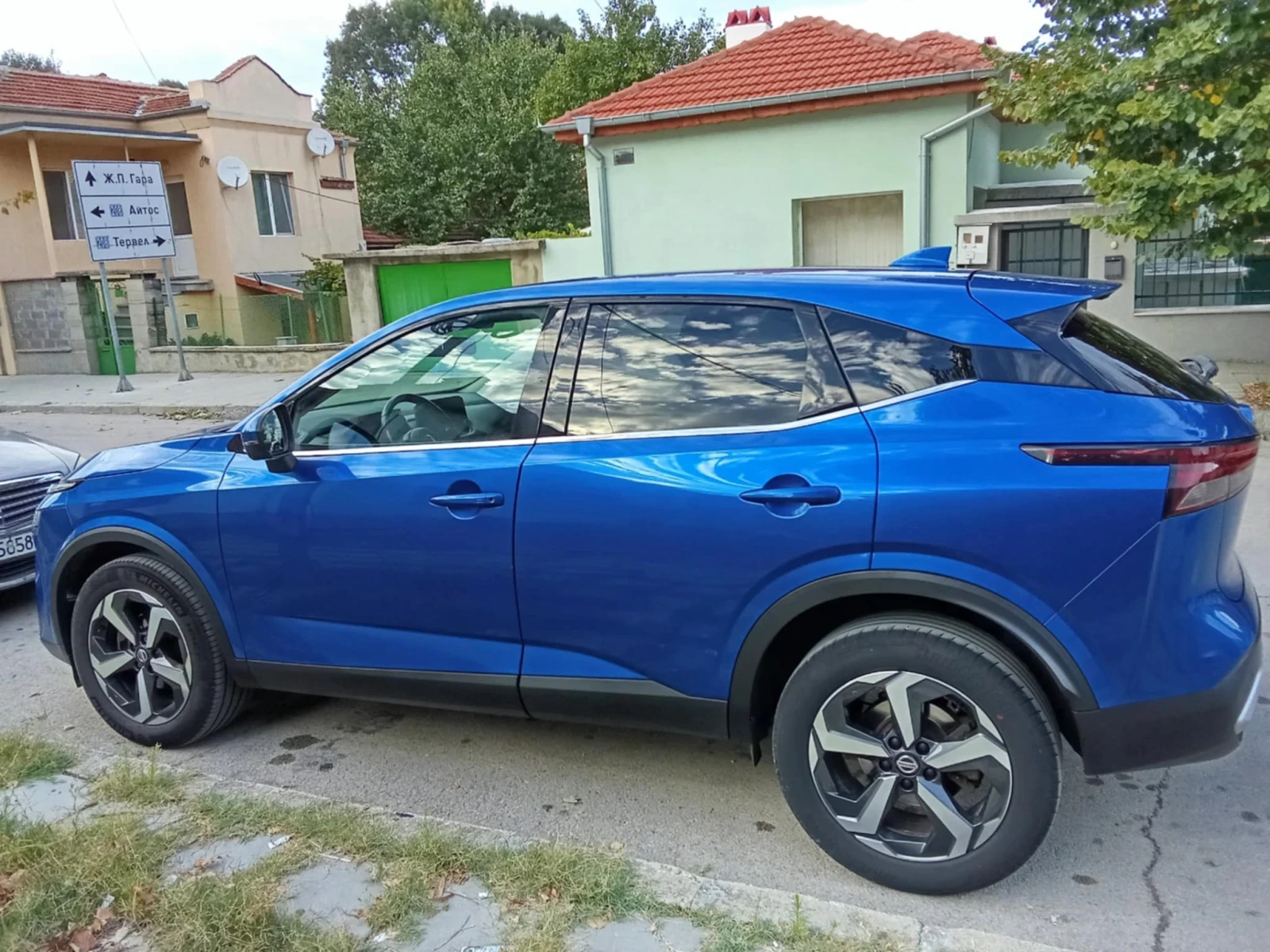 Nissan Qashqai Хибрит - изображение 3