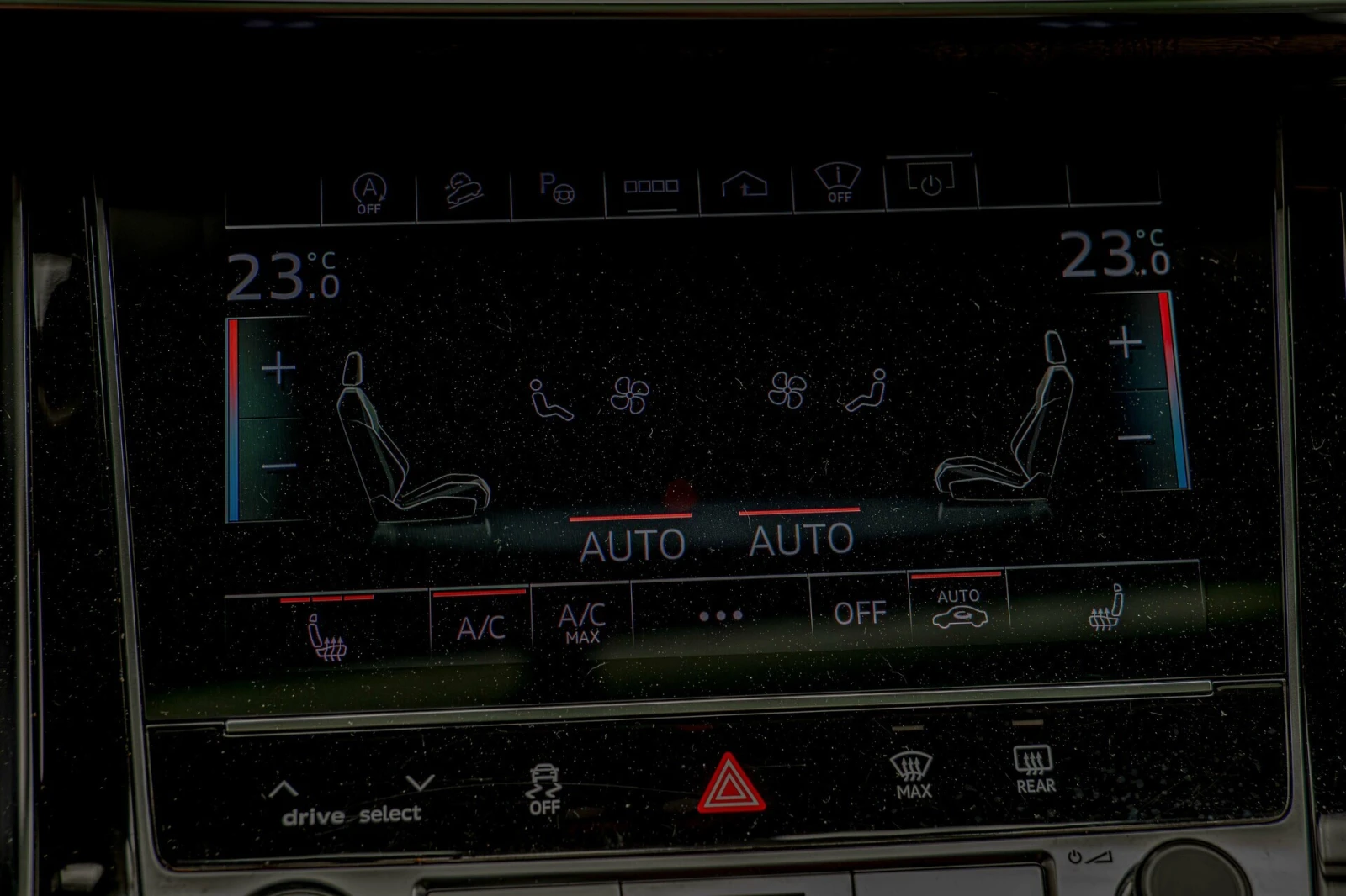 Audi Q7 55TFSI/6+ 1/Камера 360/Soft Close/Distronic/Lane A, снимка 11 - Автомобили и джипове - 54602638