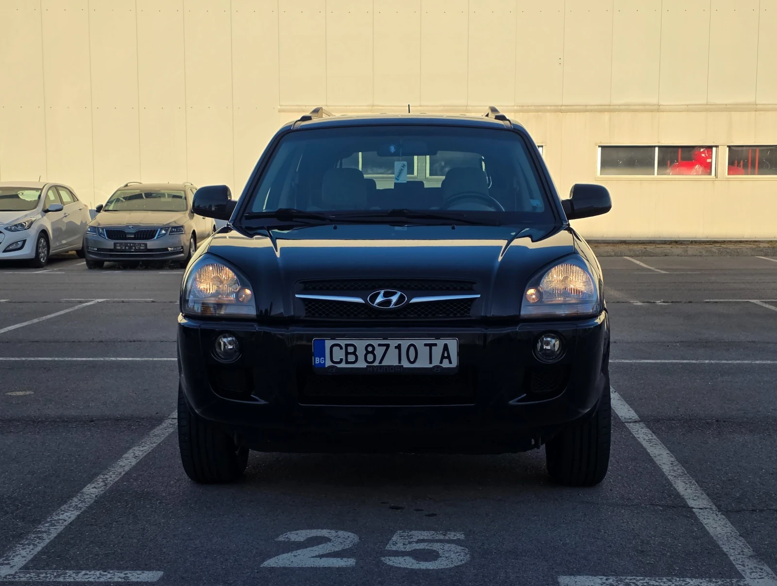 Hyundai Tucson 2.0 CRDI, снимка 3 - Автомобили и джипове - 55081698