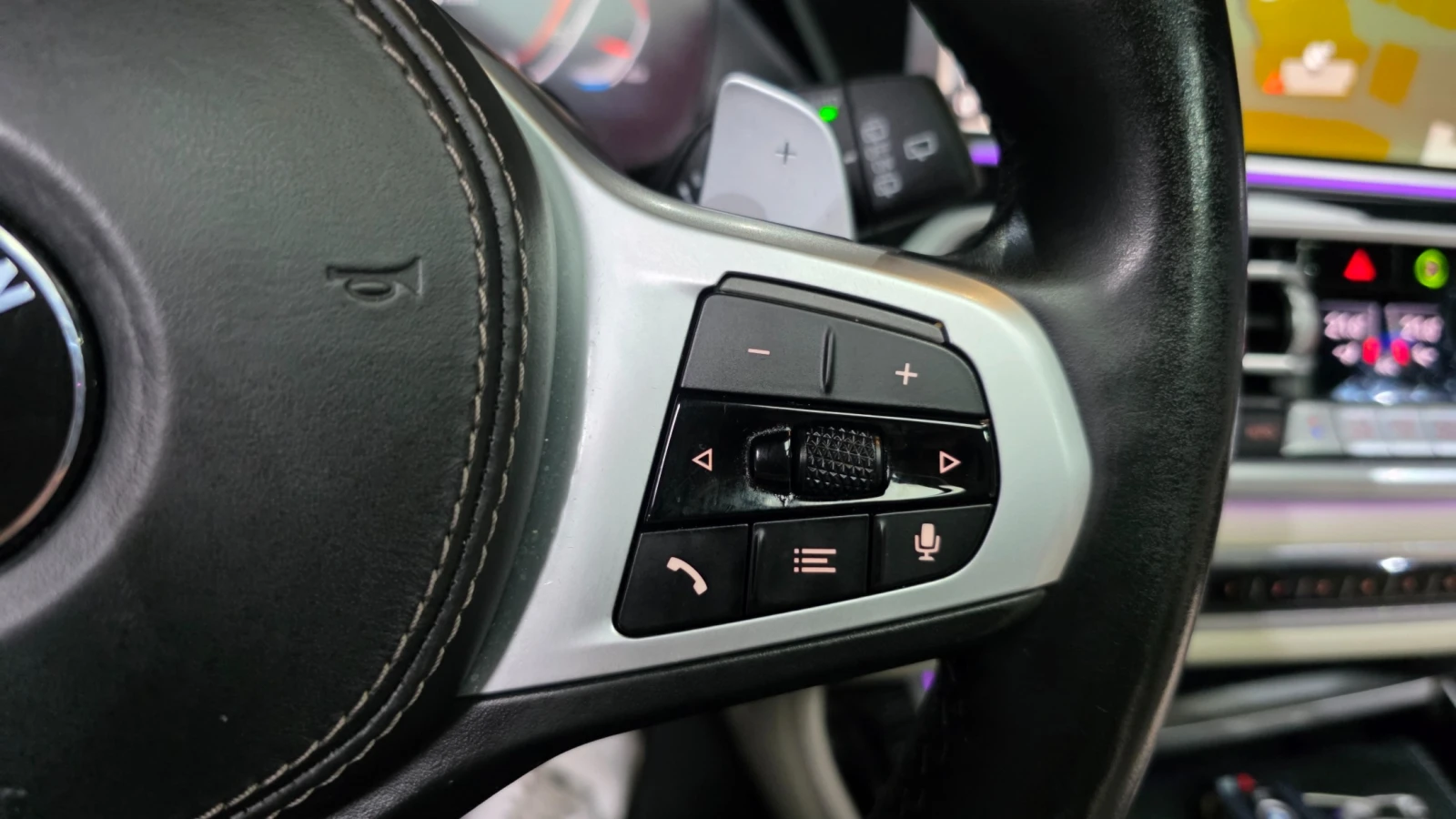 BMW X7 40d* � SPORT* DISTR* TV* 6 �����* �����* HUD | Mobile.bg � ����������� 6