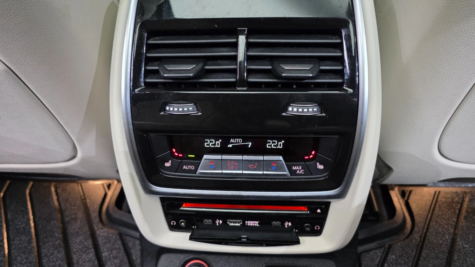 BMW X7 40d* � SPORT* DISTR* TV* 6 �����* �����* HUD | Mobile.bg � ����������� 16