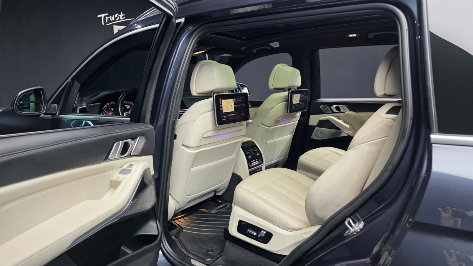 BMW X7 40d* � SPORT* DISTR* TV* 6 �����* �����* HUD | Mobile.bg � ����������� 15