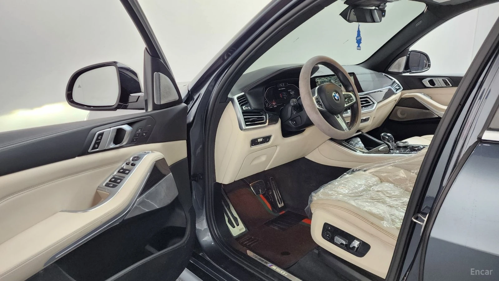 BMW X5 M50i * 360 * Обдухване * АвтоКредит * (ЦЕНА ДО БГ), снимка 7 - Автомобили и джипове - 55478855