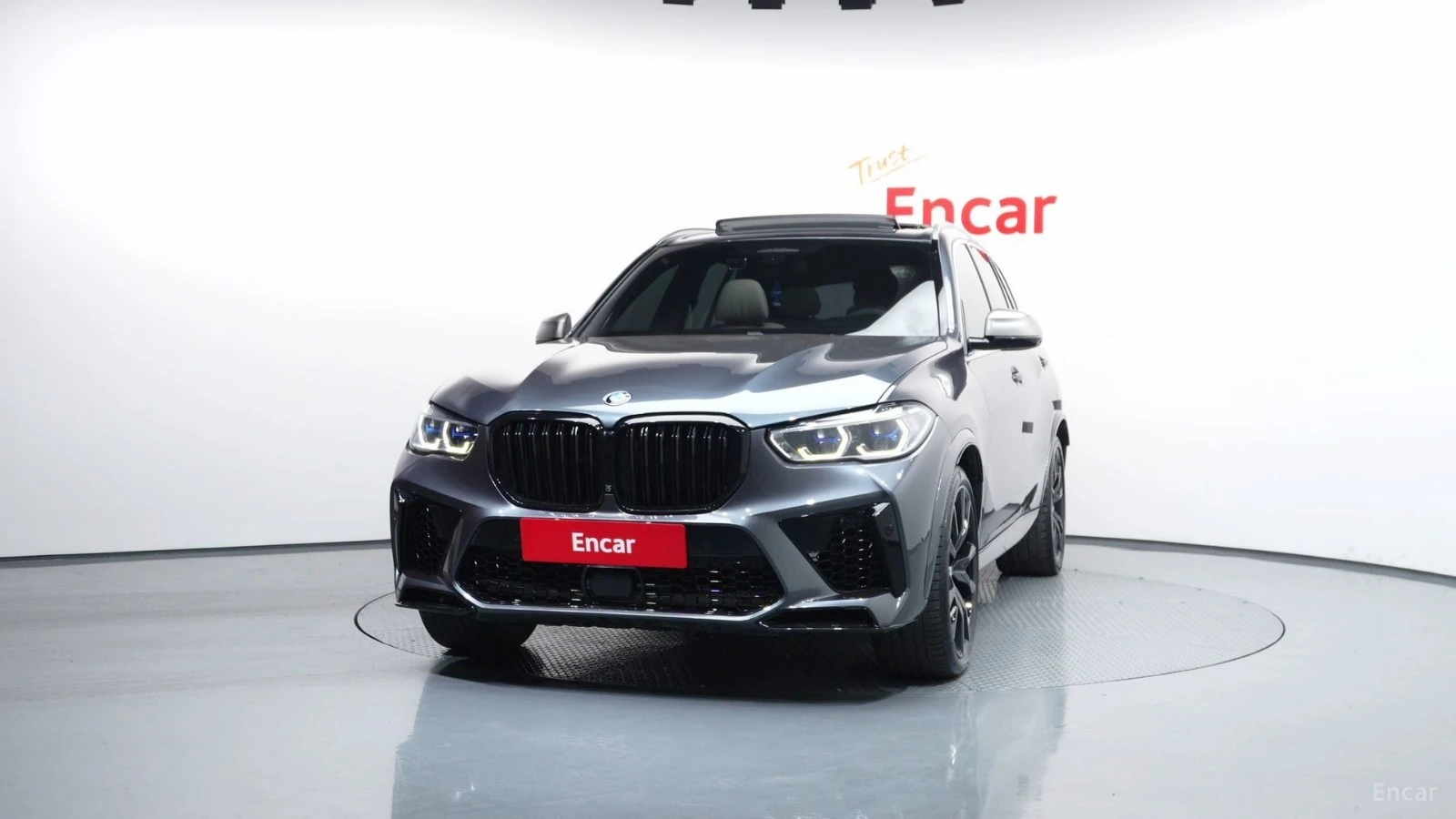 BMW X5 M50i * 360 * Обдухване * АвтоКредит * (ЦЕНА ДО БГ), снимка 3 - Автомобили и джипове - 55478855