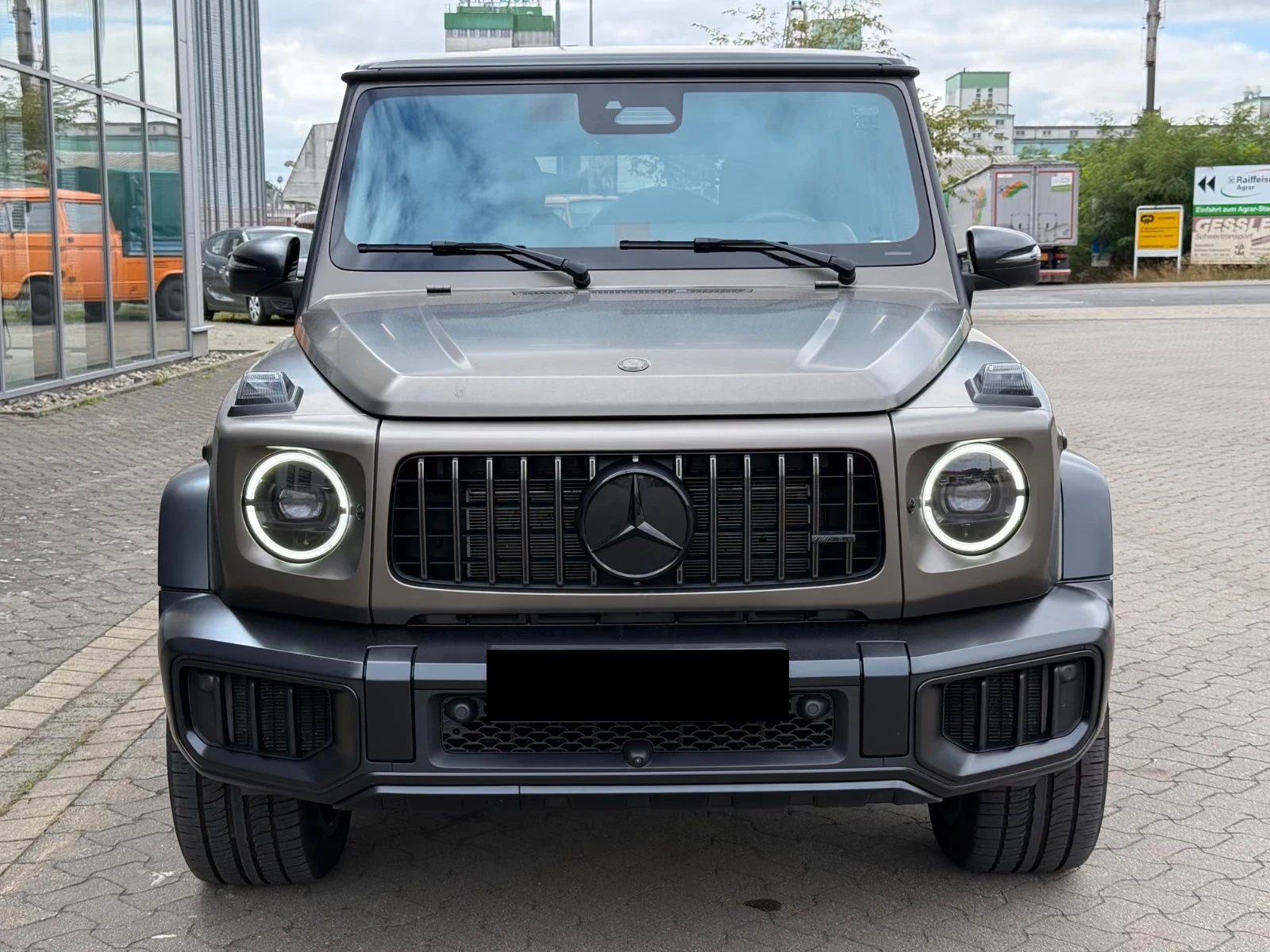 Mercedes-Benz G 63 AMG FACELIFT* MANUFAKTUR* DISTR* BURM* 360CAM* , снимка 2 - Автомобили и джипове - 55951853