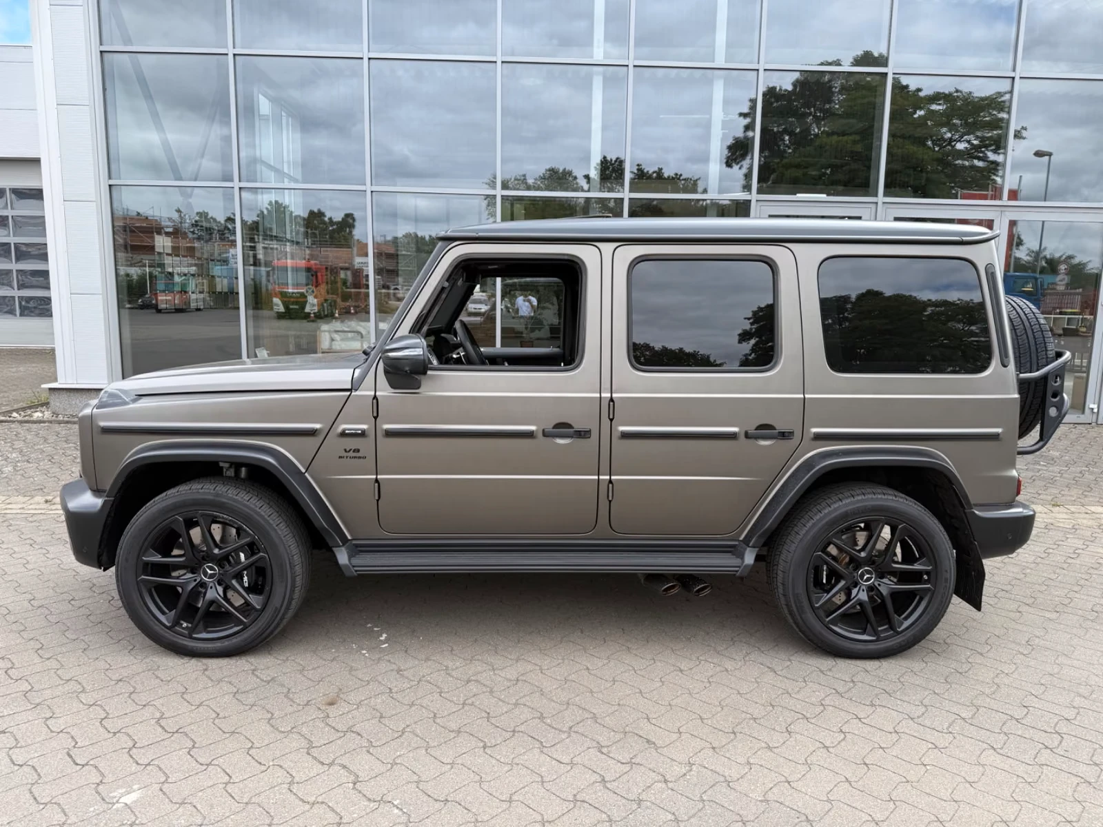 Mercedes-Benz G 63 AMG FACELIFT* MANUFAKTUR* DISTR* BURM* 360CAM* , снимка 6 - Автомобили и джипове - 55951853