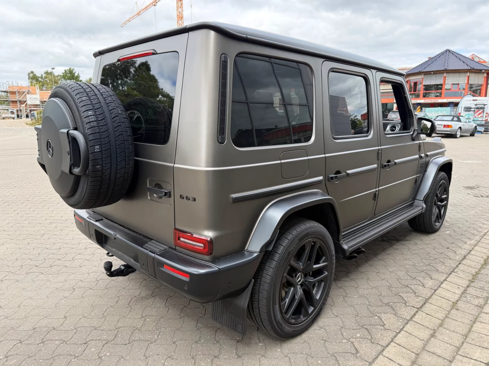 Mercedes-Benz G 63 AMG FACELIFT* MANUFAKTUR* DISTR* BURM* 360CAM* , снимка 3 - Автомобили и джипове - 55951853