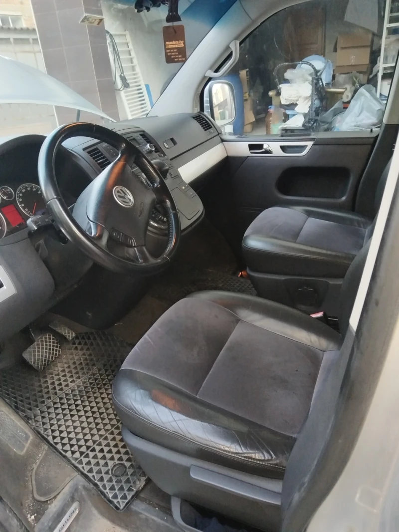 VW Multivan, снимка 4 - Бусове и автобуси - 48017692