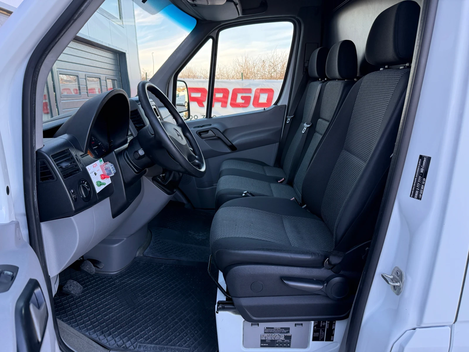 Mercedes-Benz Sprinter 316 CDi, Климатик, * БЕЗ РЪЖДИ* 270 000км! Перфектен! - изображение 10