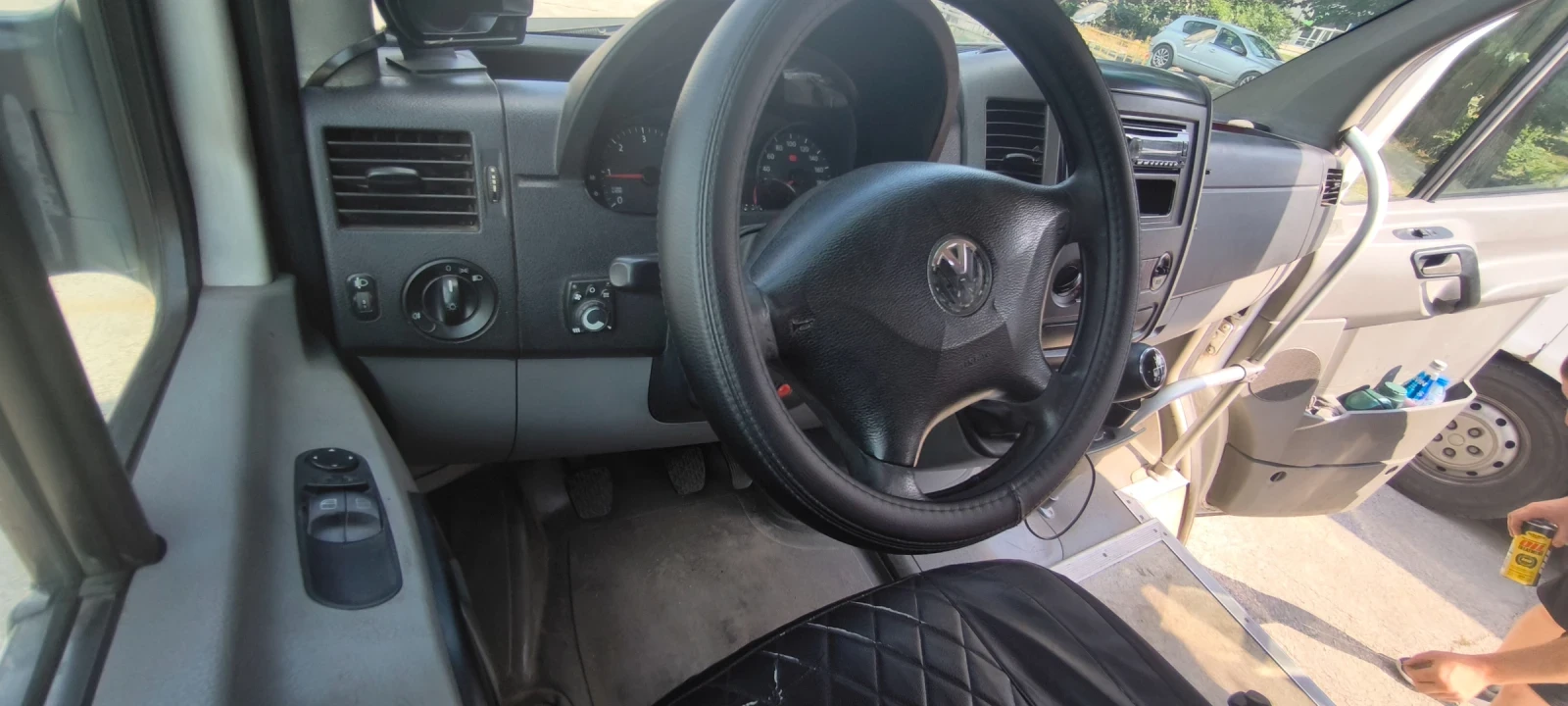 VW Crafter, снимка 10 - Бусове и автобуси - 56159410