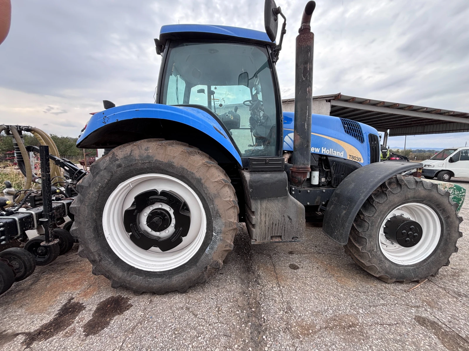 Трактор New Holland T8030 - изображение 9