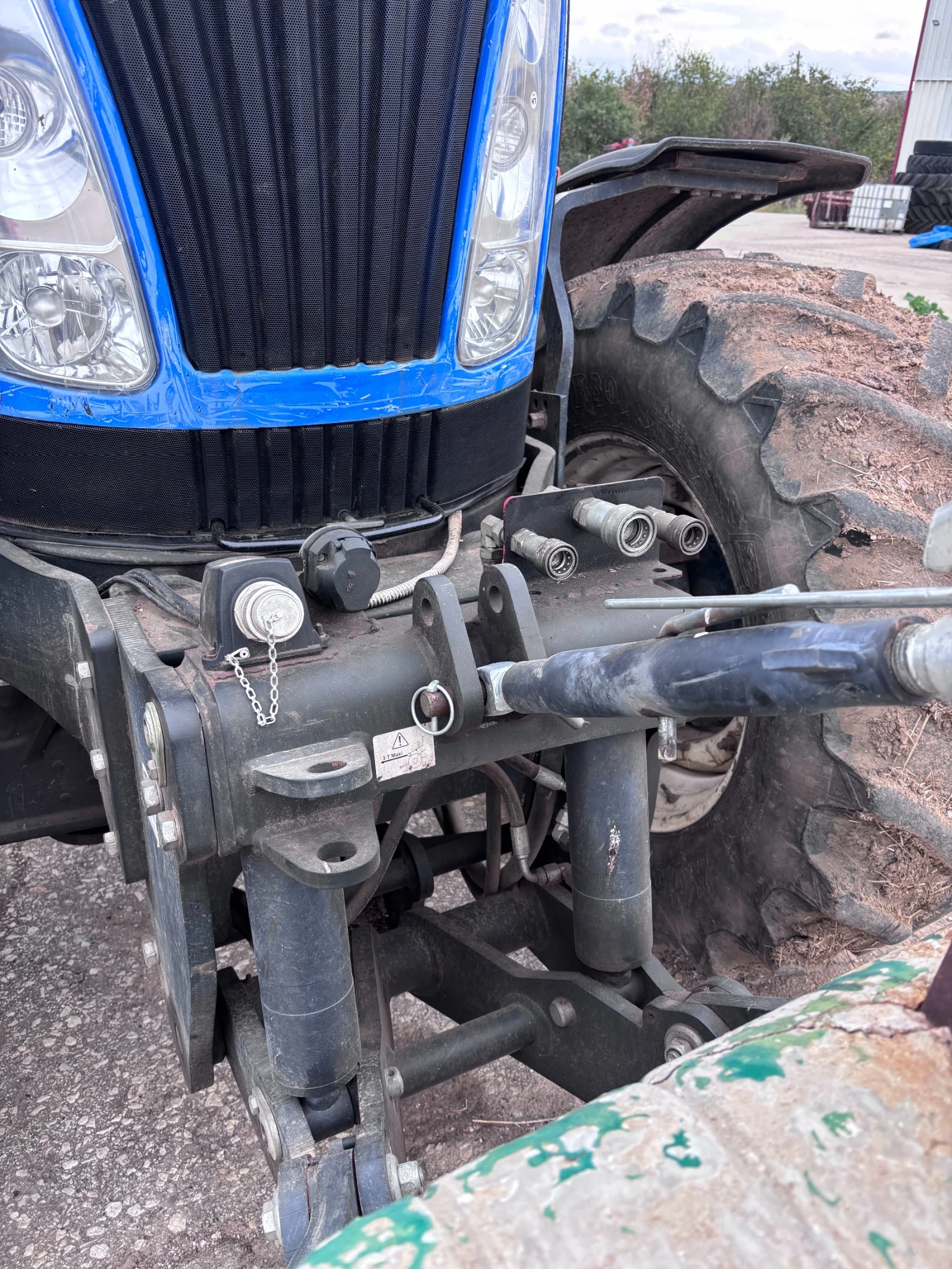 Трактор New Holland T8030 - изображение 4