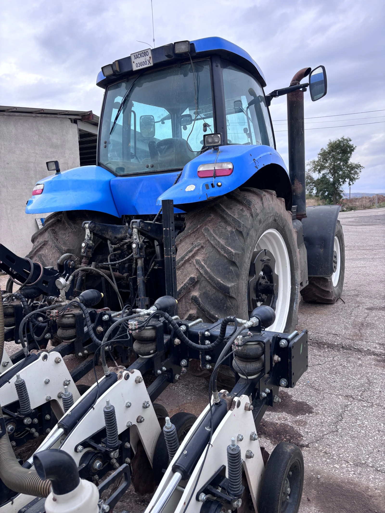 Трактор New Holland T8030 - изображение 8