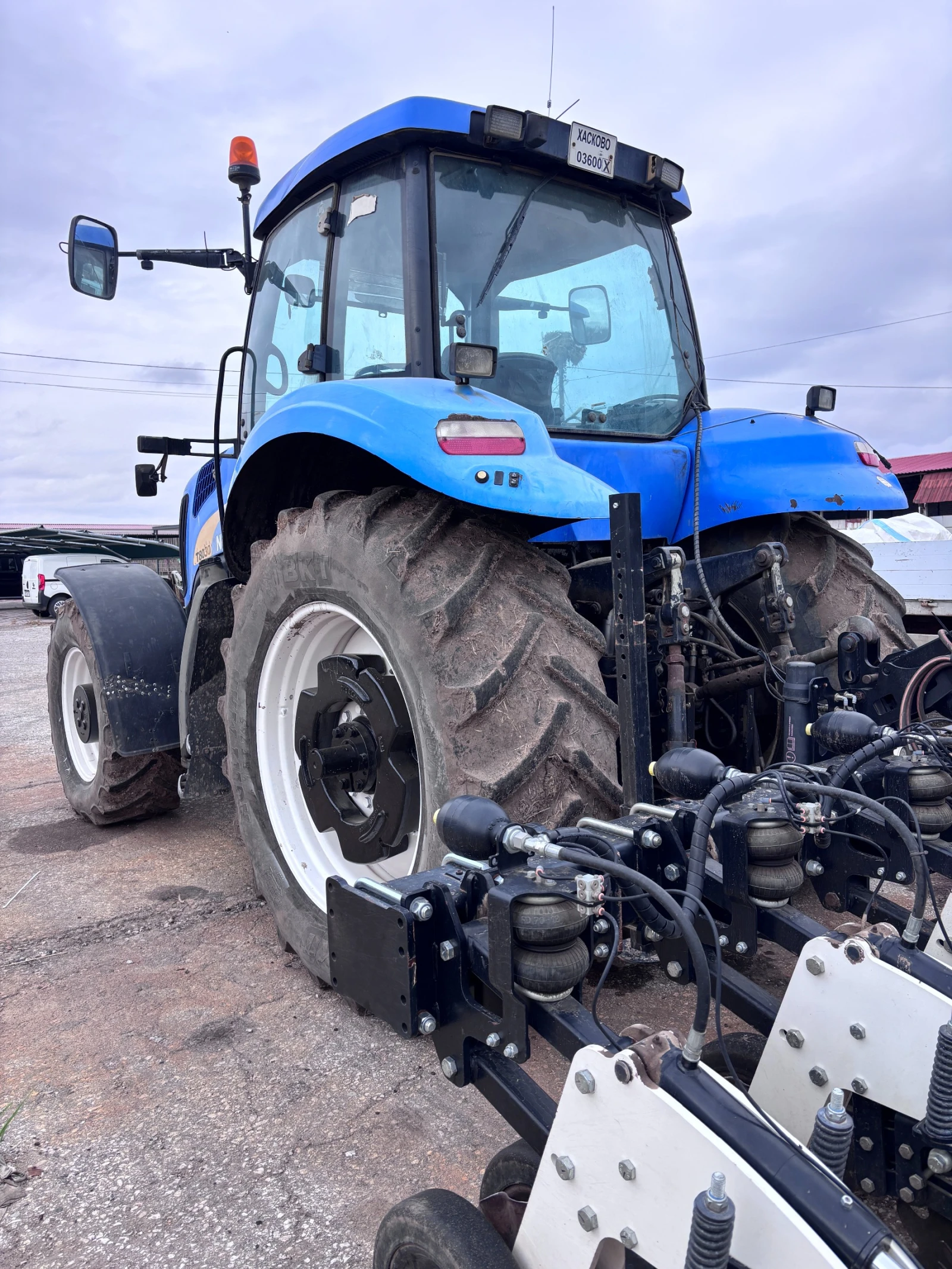 Трактор New Holland T8030 - изображение 7