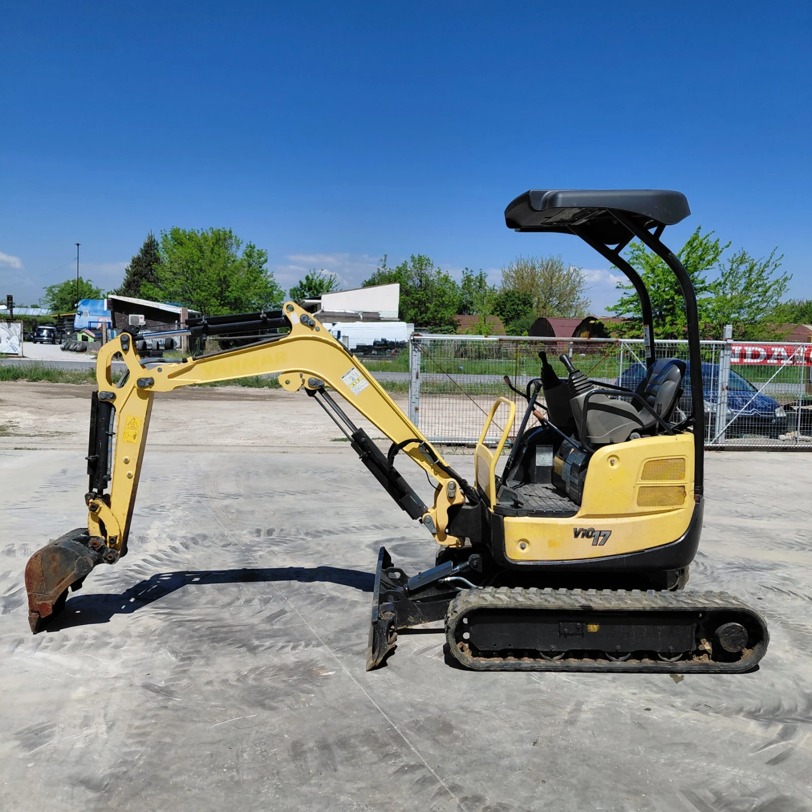Багер Yanmar VIO17  САМО НА 600 мч, ИСТИНСКИ ЯПОНЕЦ, снимка 2 - Индустриална техника - 52818347