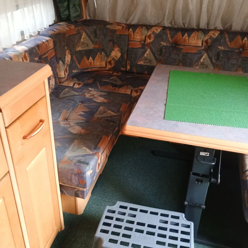 Каравана Hobby 495, снимка 6 - Каравани и кемпери - 53469686