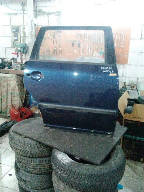 врата задна дясна за Фолксваген Пасат Б5 комби (тъмно синя)