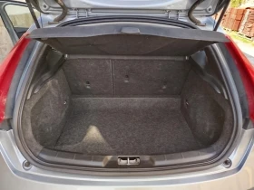Volvo V40, снимка 9