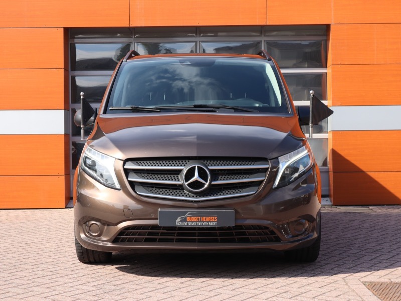 Mercedes-Benz Viano Катафалка, снимка 1 - Автомобили и джипове - 46469438