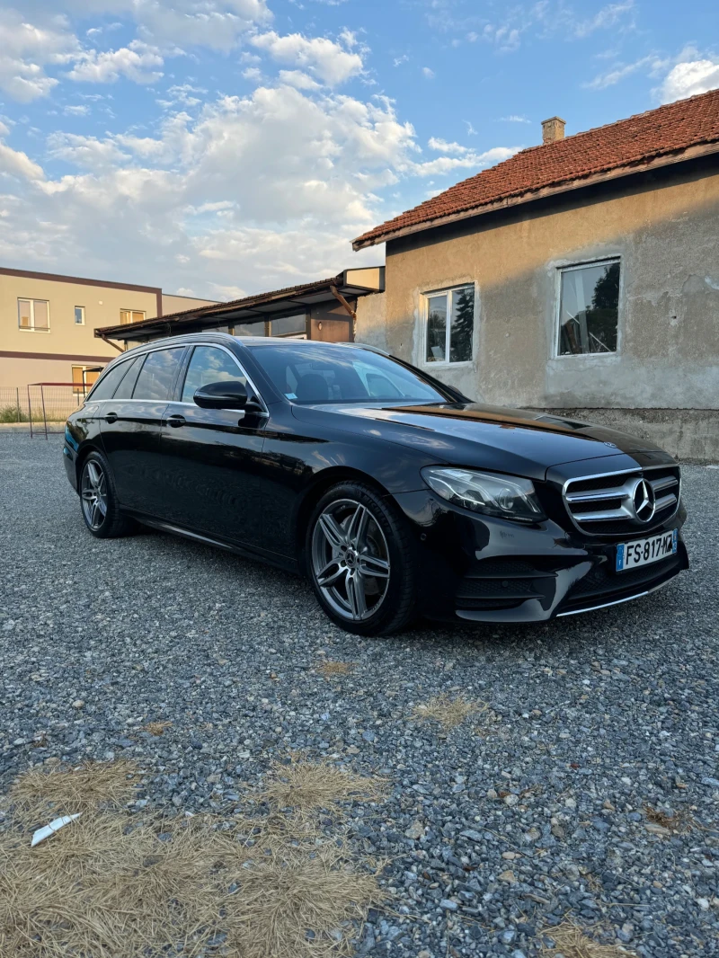 Mercedes-Benz E 220 AMG* 360 CAM* FACE* ЛИЗИНГ* * * , снимка 2 - Автомобили и джипове - 46994595