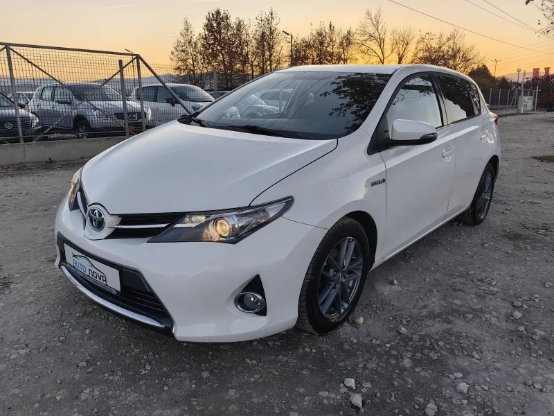 Toyota Auris 1.8 ХИБРИД! ХЕЧБЕК 166 000 КМ ! БЕЗ АНАЛОГ , снимка 3 - Автомобили и джипове - 48130905