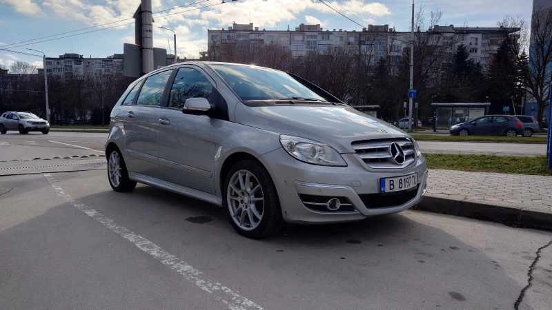 Mercedes-Benz B 180, снимка 2 - Автомобили и джипове - 48600056