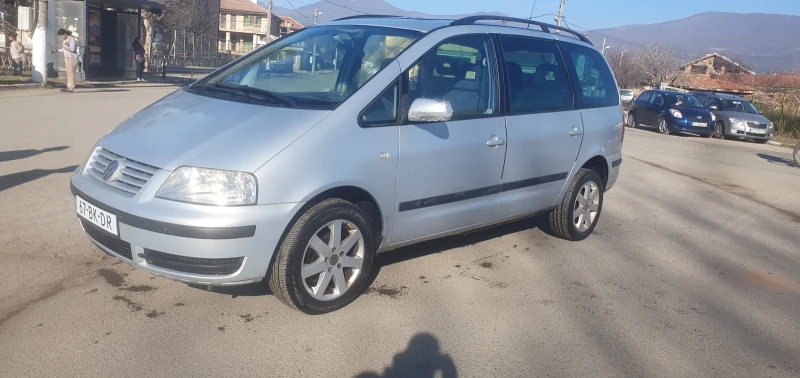 VW Sharan, снимка 1 - Автомобили и джипове - 48613998