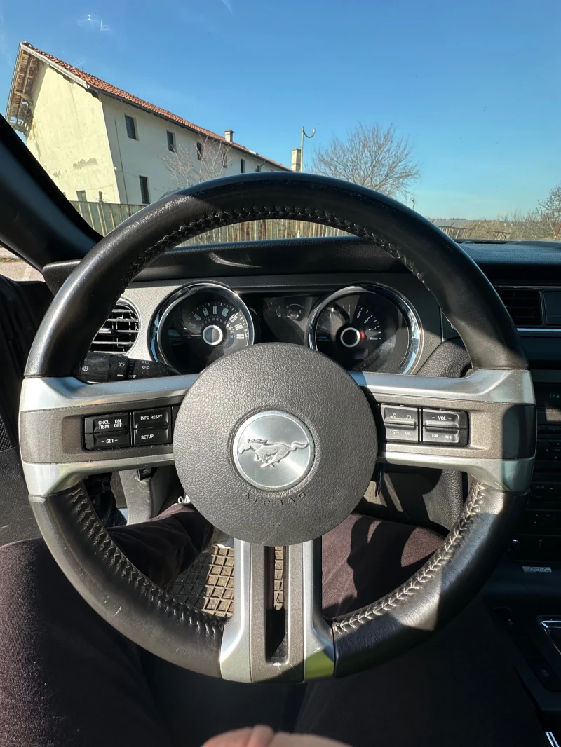 Ford Mustang, снимка 10 - Автомобили и джипове - 48849156