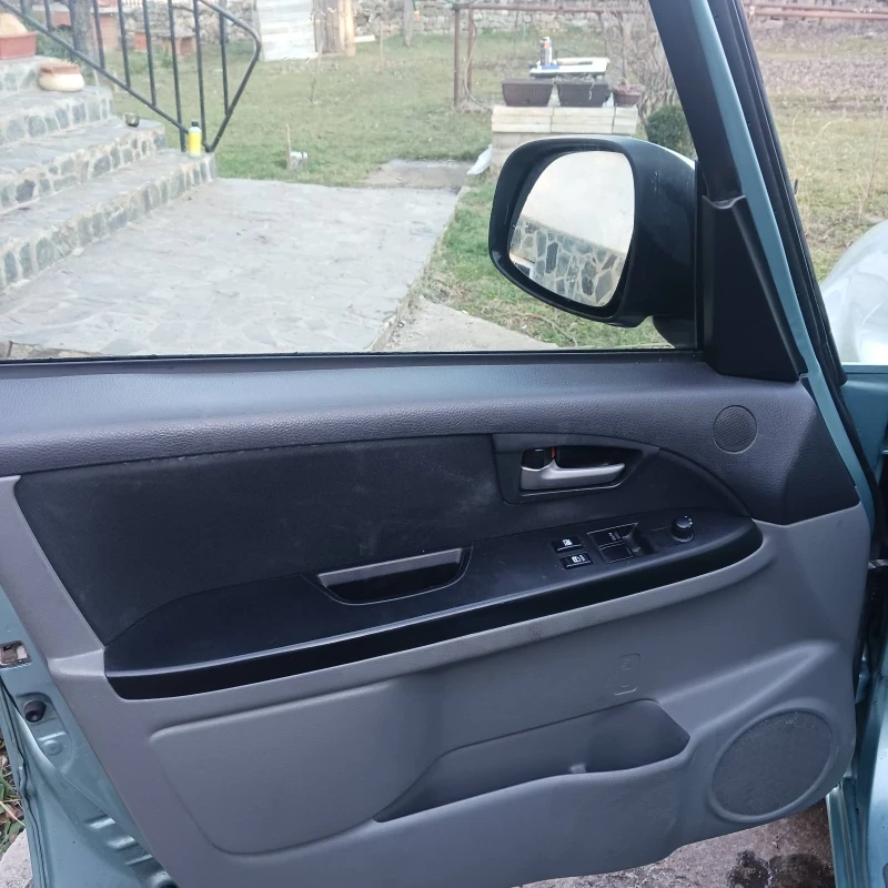 Suzuki SX4, снимка 14 - Автомобили и джипове - 49379494