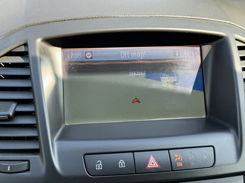 Opel Insignia SPORT/AUTO/2.0 ST, снимка 16 - Автомобили и джипове - 50965048