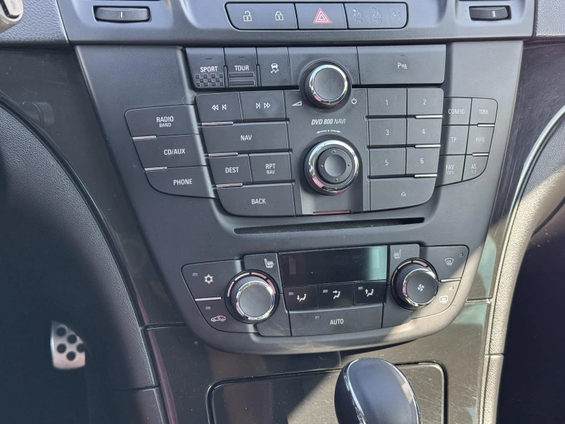 Opel Insignia SPORT/AUTO/2.0 ST, снимка 13 - Автомобили и джипове - 50965048