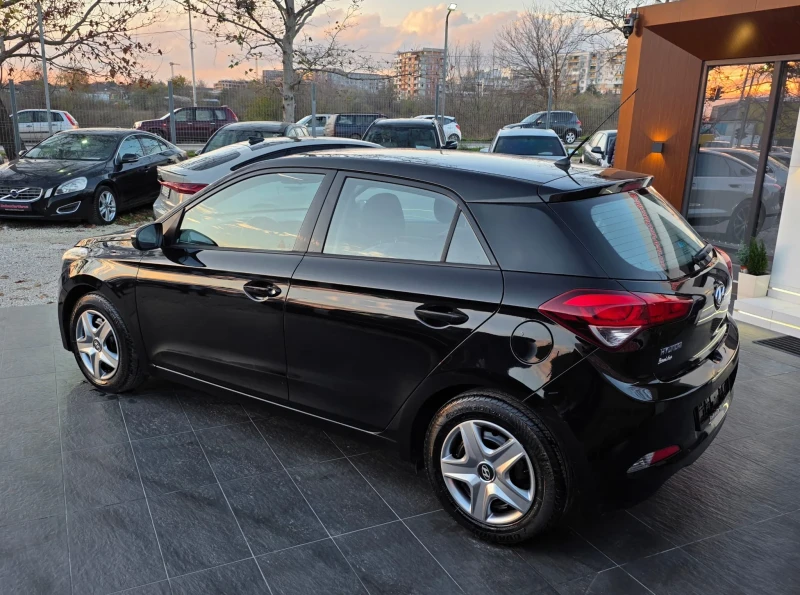 Hyundai I20 1.2i Бензин/Газ EURO 6B, снимка 4 - Автомобили и джипове - 52647289