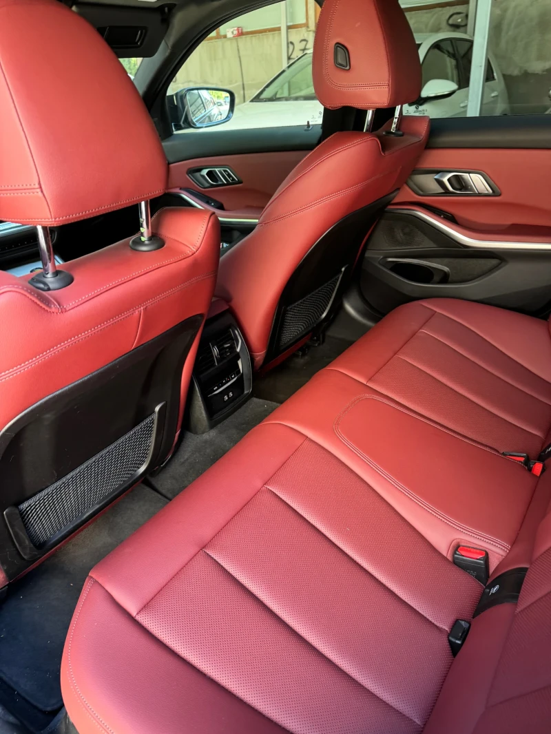 BMW 330, снимка 14 - Автомобили и джипове - 52798834