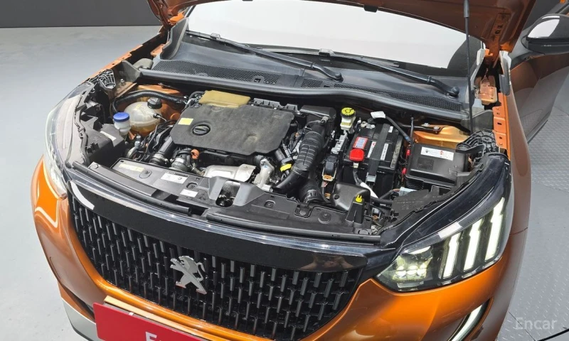 Peugeot 2008, снимка 6 - Автомобили и джипове - 53024440