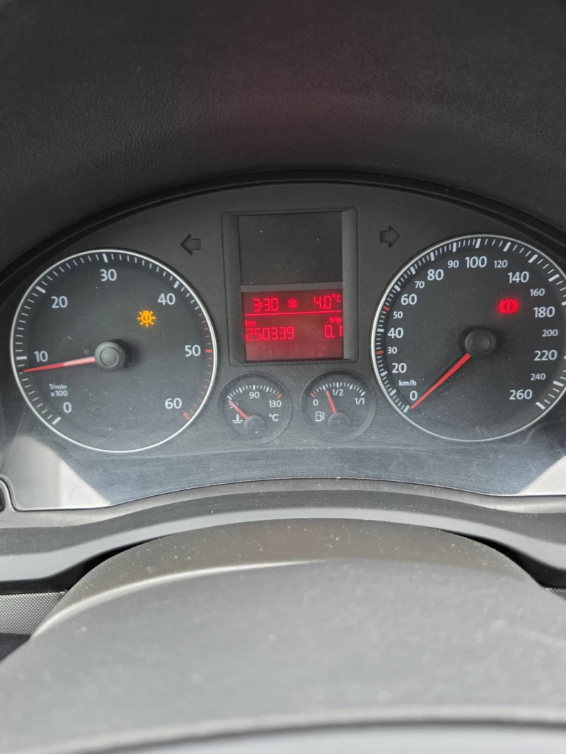 VW Golf, снимка 12 - Автомобили и джипове - 53328694