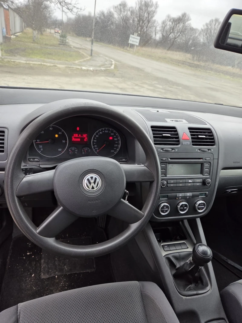 VW Golf, снимка 13 - Автомобили и джипове - 53328694