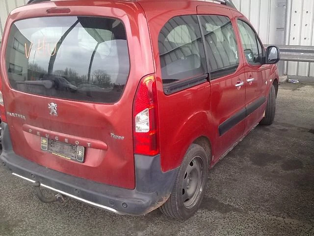 Peugeot Partner 1.6i /1.6 HDI, снимка 7 - Автомобили и джипове - 48320265