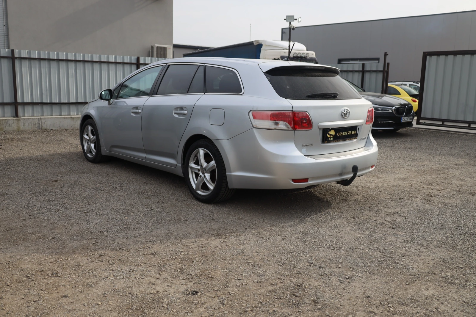 Toyota Avensis 2.2d-4d BiXENON KeylessGO KAMERA NAVI 17'' - изображение 4