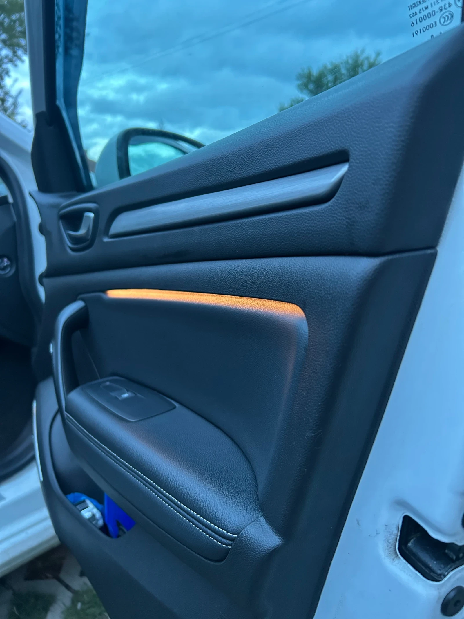 Renault Megane   Special Edition BOSE - изображение 8